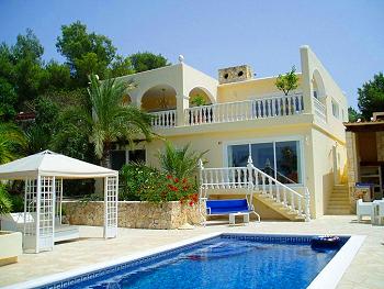 Exklusive Villa mit Pool Exklusive Villa mit Pool