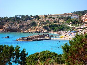 Strandurlaub an der Cala Tarida Strandurlaub an der Cala Tarida