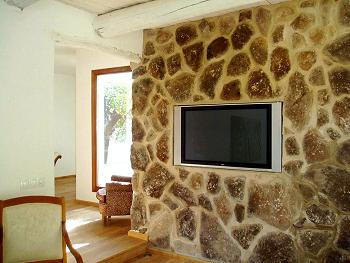 Sat-TV und Stereoanlage Sat-TV und Stereoanlage