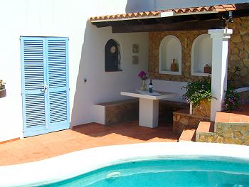 Terrasse und Eingang - Poolzimmer