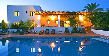 Fincahotel mit Pool nahe Roca Llisa