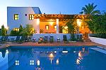 Fincahotel mit Pool in ruhiger Lage auf Ibiza - Roca Llisa (Nr. 0053)
