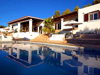 Luxus Finca an der Cala Tarida