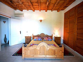 Schlafzimmer mit Klimaanlage