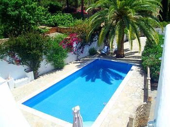 Ferienhaus mit Pool an der Cala Mastella