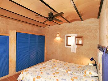 Schlafzimmer mit Einbauschränken Schlafzimmer mit Einbauschränken