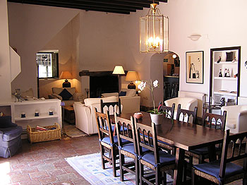 Foyer mit Sitzecke und Kamin Foyer mit Sitzecke und Kamin