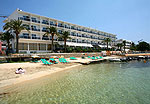 Hotel mit Pool am Playa Talamanca Hotel mit Pool am Playa Talamanca