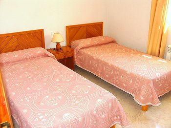 Schlafzimmer mit Klimaanlage Schlafzimmer mit Klimaanlage