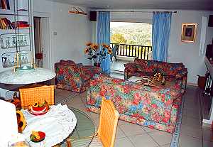 Wohnbereich im Ferienhaus auf Ibiza.