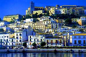 Ibiza-stadt mit Kathedrale