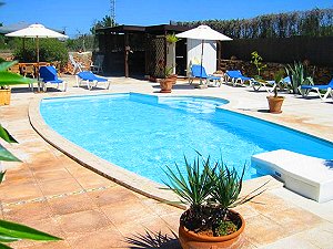 Gemeinschaftspool an der Finca mit Doppelzimmer und Studio