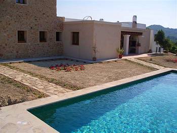 Luxus-Finca mit Pool und m�blierter Poolterrasse