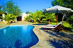 Villa mit Pool und Gästehaus Villa mit Pool und Gästehaus