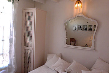 Schlafzimmer mit Klimaanlage
