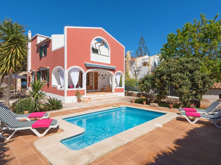 Pool, Internet, strandnah — Ferienhaus