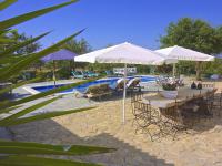 Kleines Haus für 2 Personen mit Pool