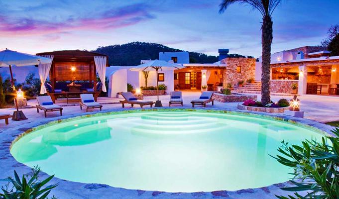 Exklusive Finca auf Ibiza mit Pool und Internet