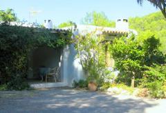Traditionelle Finca mit Pool in ruhiger Lage - Sant Joan (Nr. 0103)