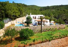 Finca mit Pool (kindersicher) und Klimaanlage bei Santa Eulalia (Nr. 0036)