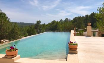 Infinity-Pool
