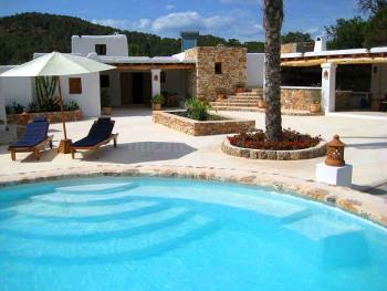 Finca auf Ibiza mit Pool