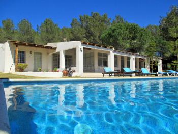 Ibiza Ferienhaus privat für 14 Personen