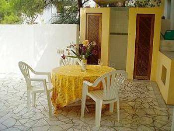 Terrasse mit Außendusche
