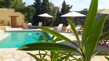 Villa mit Pool bei Sant Josep