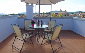 Dachterrasse mit Blick auf Arta