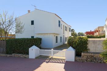 Apartment in Cala Blanca für 4 Personen