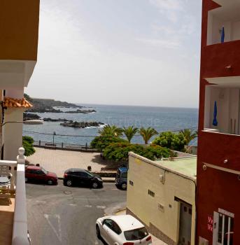 Ferienwohnung mit Balkon und Meerblick