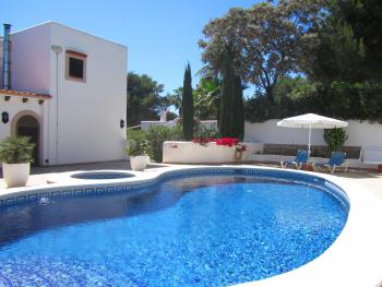 Apartment mit Pool - Cala Llenya